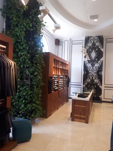 عکس ایکات سعادت آباد