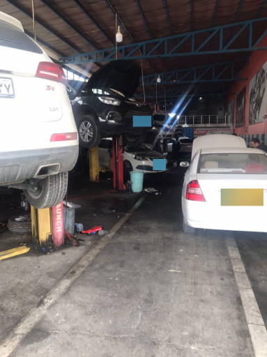 عکس تعمیرگاه چین تکنیک