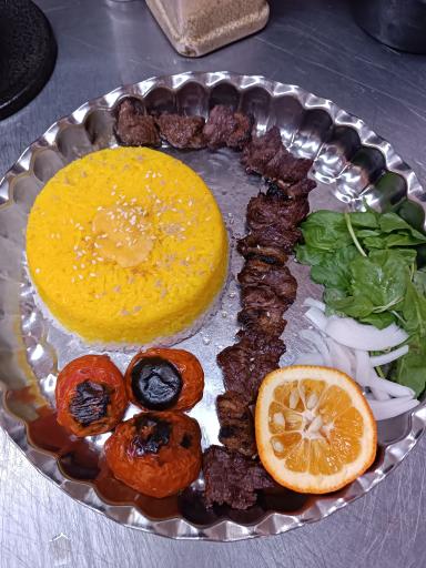 عکس کباب ساطوری یاس بناب