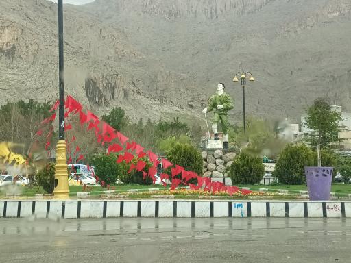 عکس میدان طاق بستان