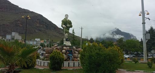 عکس میدان طاق بستان