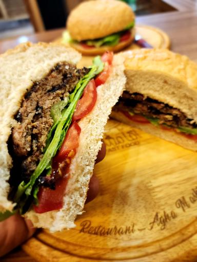 عکس رستوران سنتی آقا مشتی