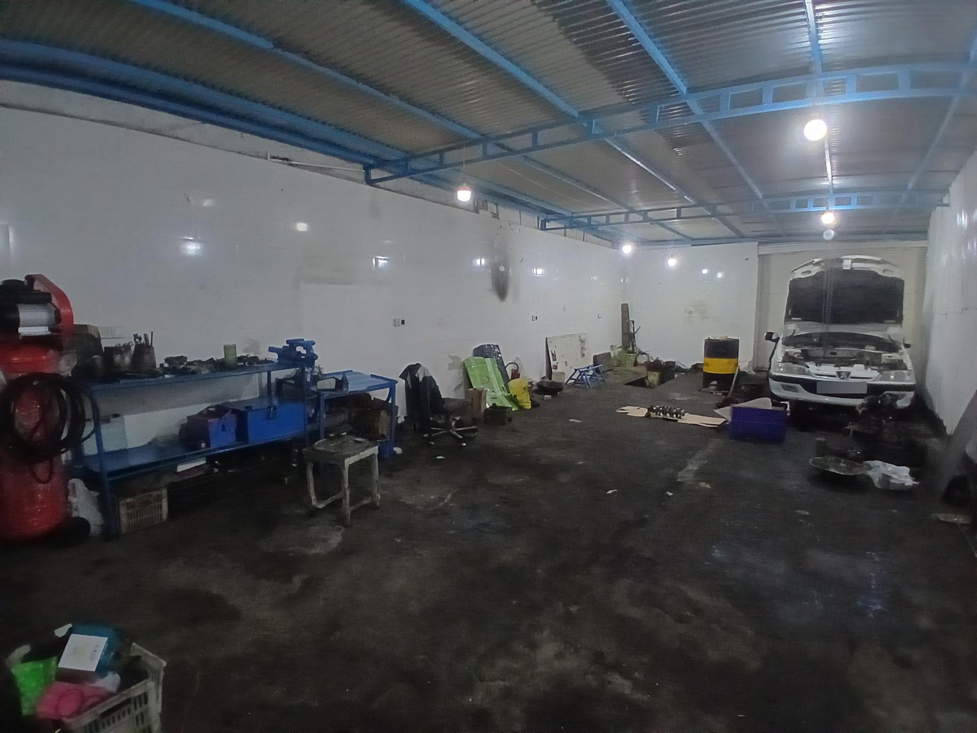 عکس تعمیرگاه تاکسی من