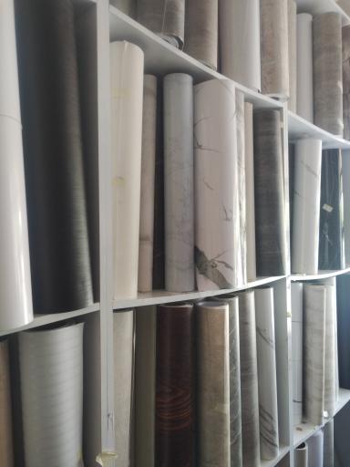 عکس فروشگاه دنیای برچسب کابینت