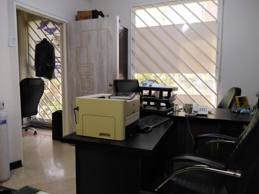 عکس آسانسور و پله برقی افلاک مهر