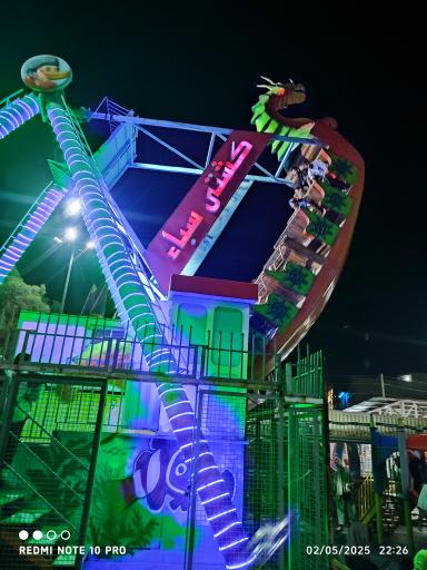 عکس زمین بازی کودکان