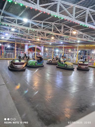 عکس زمین بازی کودکان