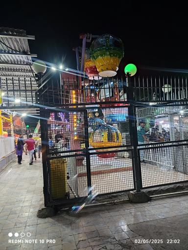 عکس زمین بازی کودکان