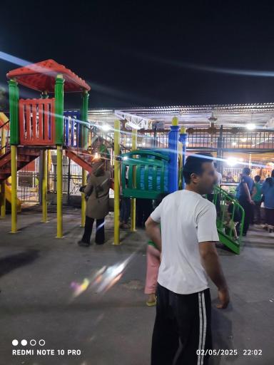 عکس زمین بازی کودکان