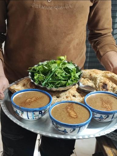 عکس کافه صبحانه و نهار بابا حسن