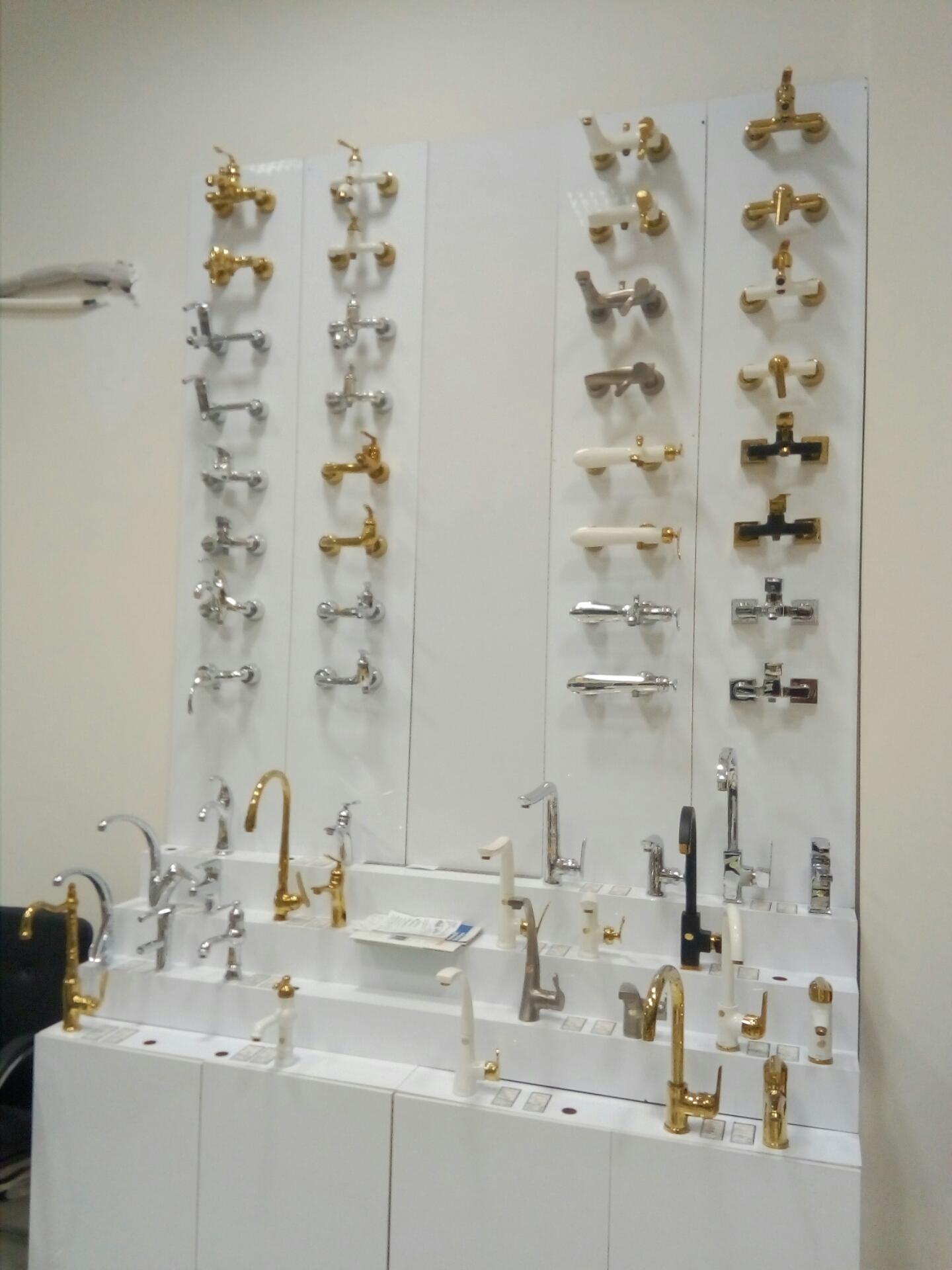 عکس فروشگاه تاسیساتی آذران انرژی