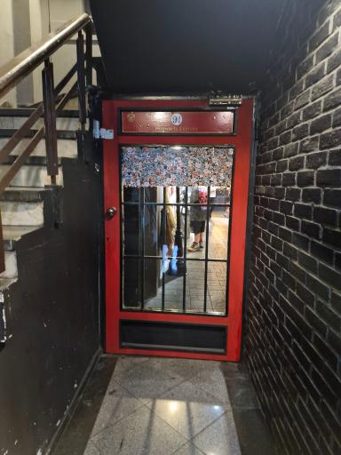 کافه سکوی نه و سه چهارم