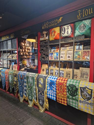 کافه سکوی نه و سه چهارم