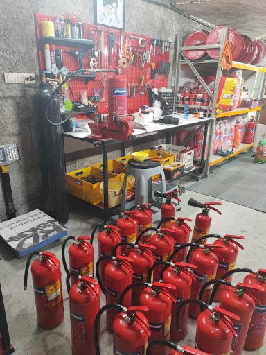 عکس تجهیزات ایمنی و آتش نشانی حسنی