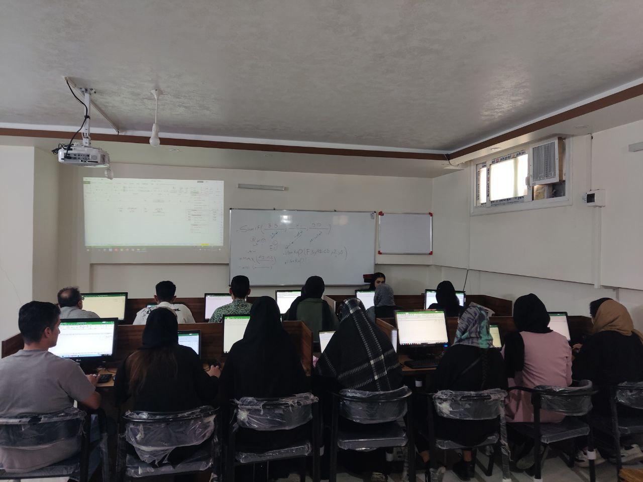 عکس مرکز تخصصی حسابداری آینده سازان دوران طلایی