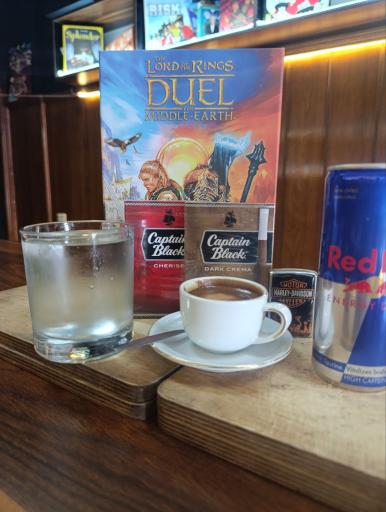 عکس کافه کتاب تیپیکال