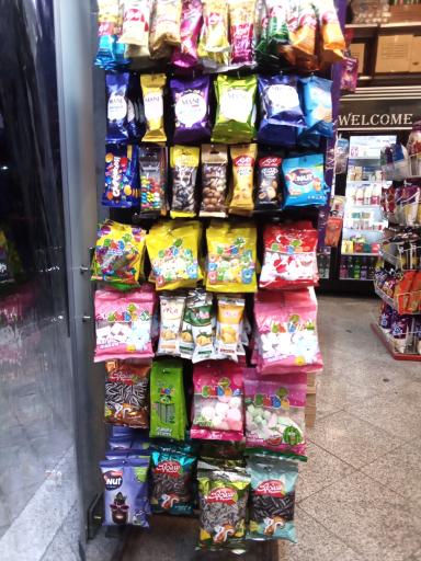 عکس سوپر مارکت برند