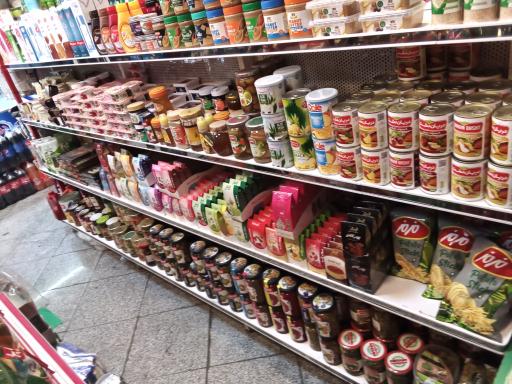 عکس سوپر مارکت برند