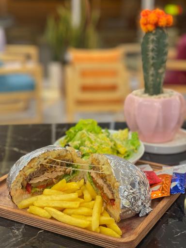 عکس کافه رستوران کاکو