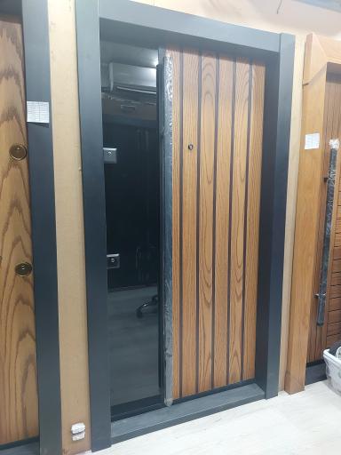 عکس بارمان درب