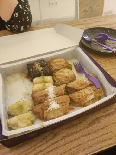 عکس باقلوا فرهود (شعبه گیشا)