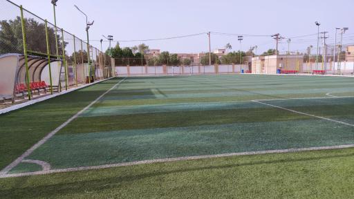 عکس زمین چمن مصنوعی اندیشه