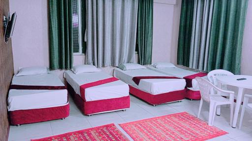 عکس میهمانپذیر رحیم پور