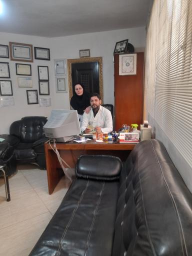 عکس آزمایشگاه دامپزشکی و موادغذایی حیدرزاده