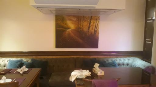 عکس رستوران لوکس شمشیری یاس