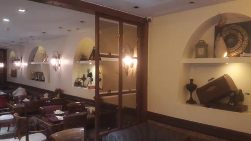 عکس رستوران لوکس شمشیری یاس