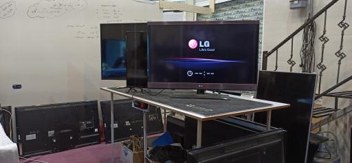 عکس نمایندگی تعمیرات تلویزیون