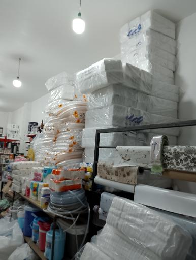عکس ارزانسرای پلاسکو و ظروف یکبار مصرف
