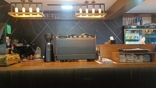 عکس کافه رستوران پلاک هشت