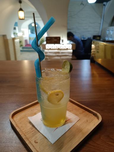 عکس کافه رستوران پلاک هشت