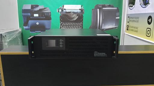 عکس MR.UPS آقای یوپی اس