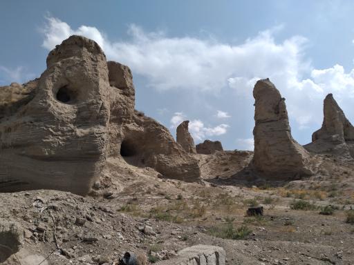 عکس قلعه باستانی مرند (مانداگارانا)