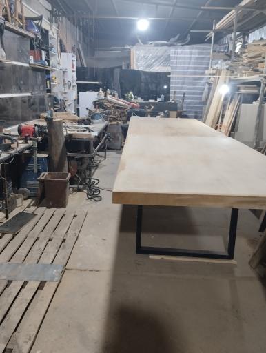 عکس مرکز بازسازی و نصب و ساخت سفارشی انواع میز بیلیارد 