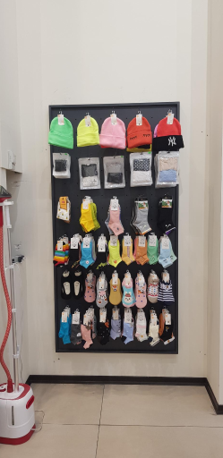 عکس فروشگاه لباس لافت