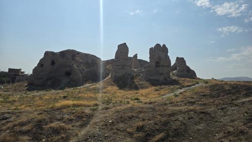 عکس قلعه باستانی مرند (مانداگارانا)
