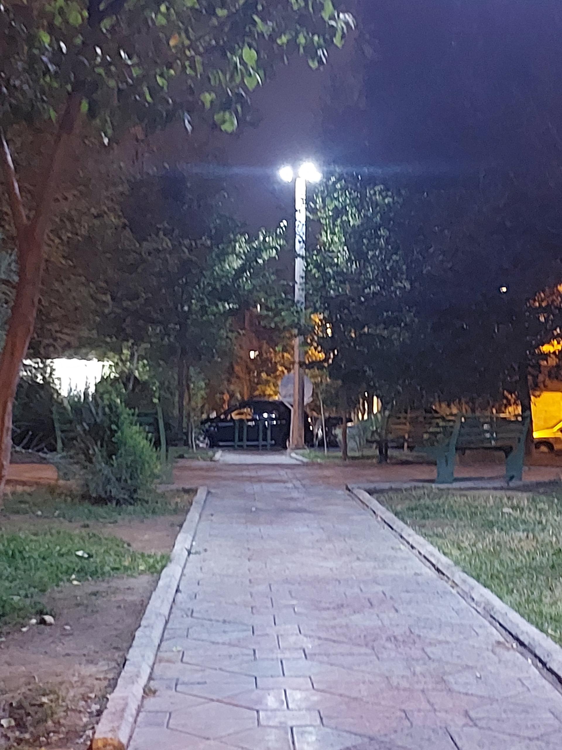 عکس میدان هفتاد و نهم