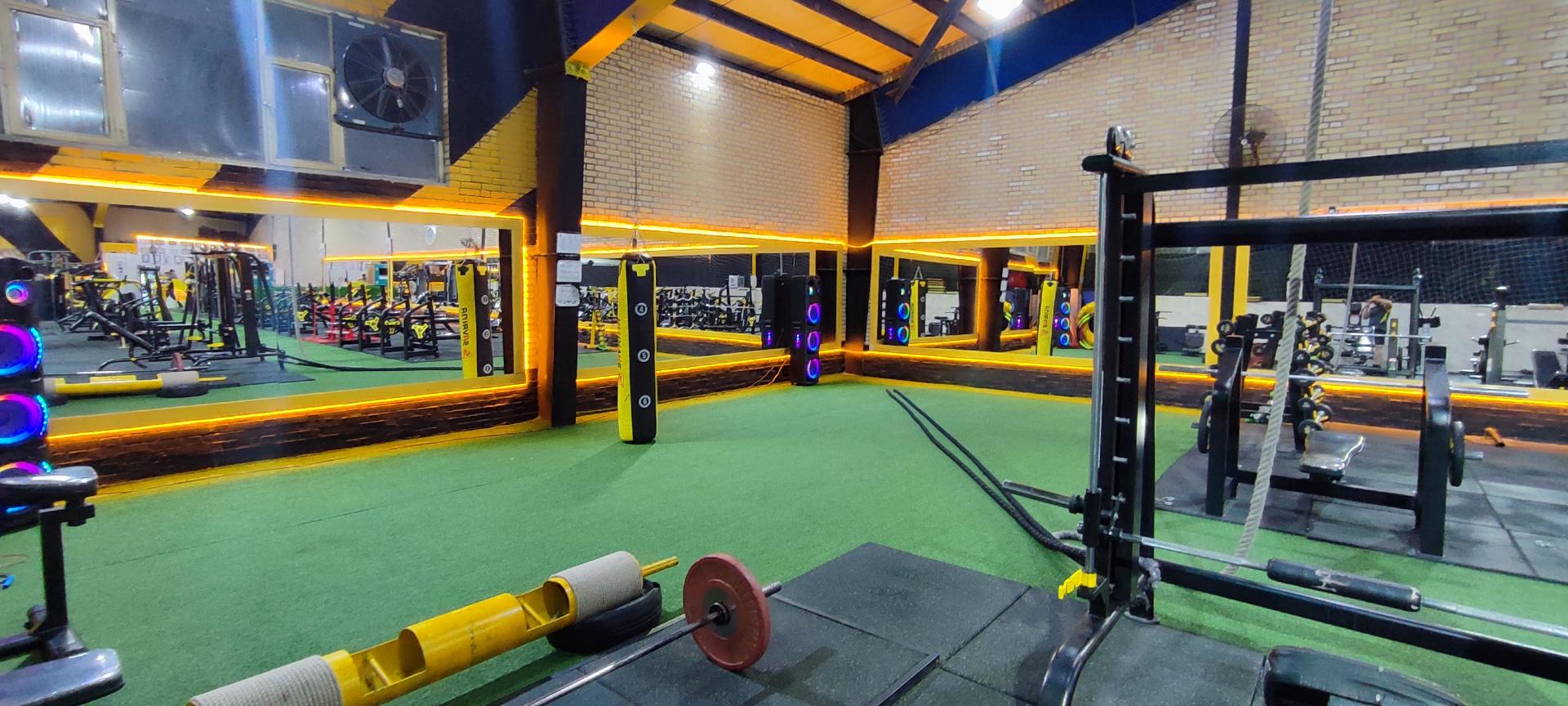 عکس باشگاه  بدنسازی پاکدشت ستارگان 