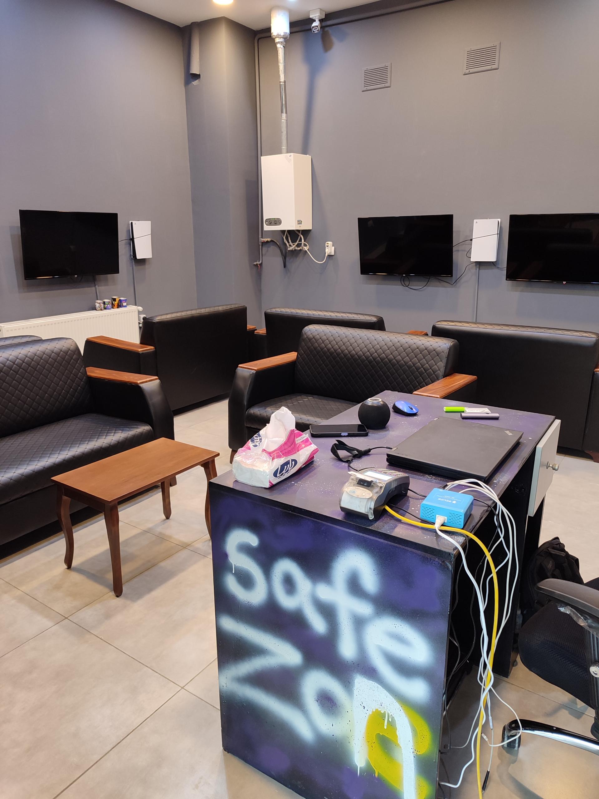 عکس گیم نت منطقه امن