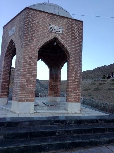 عکس شهدای گمنام شهر دیزیچه