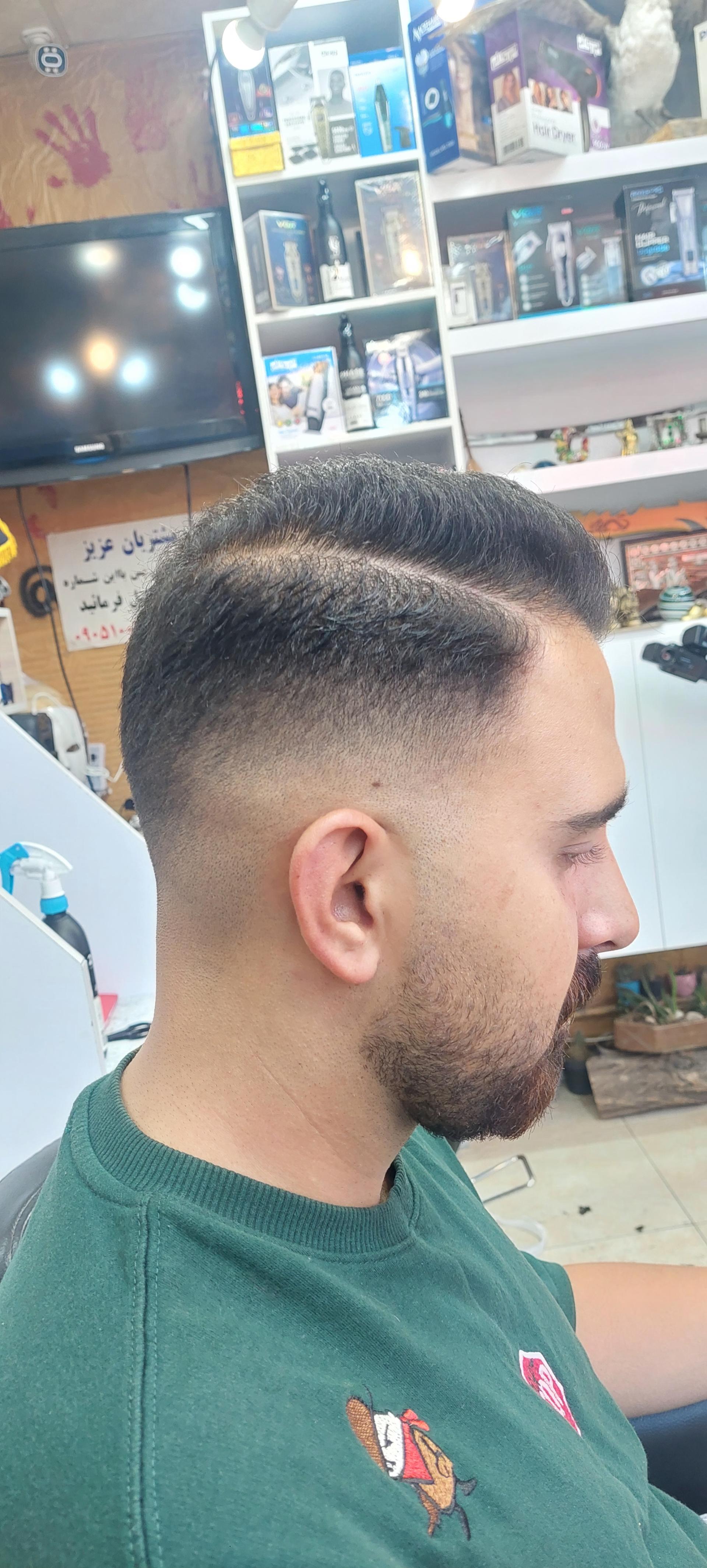 عکس پیرایش‌ و آرایشگاه تخصصی پدر ژپتو