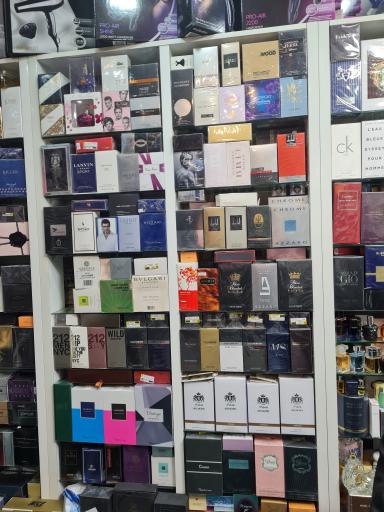 عکس گالری آرایشی بهداشتی مانی