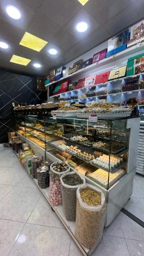 عکس کافه شیرینی تاتلی