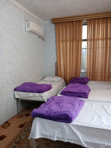 عکس مهمانپذیر آزادی