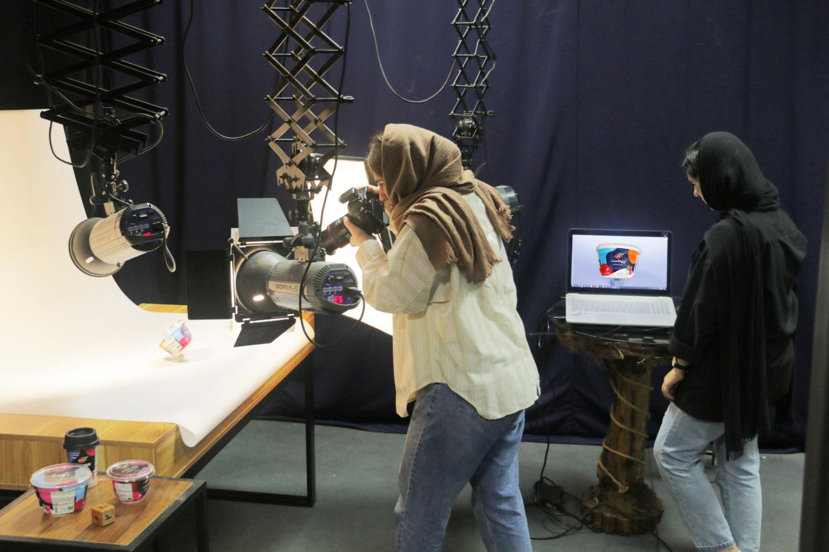 عکس استودیو مهان برندینگ