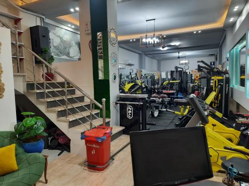 عکس باشگاه بدنسازی هور