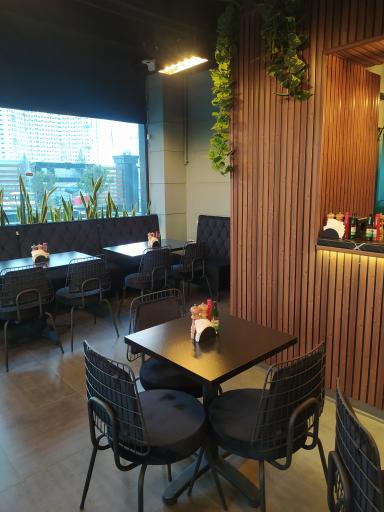 عکس کافه رستوران لارنا